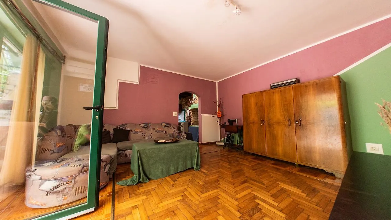 Hostel Art & Joy Pula Hırvatistan