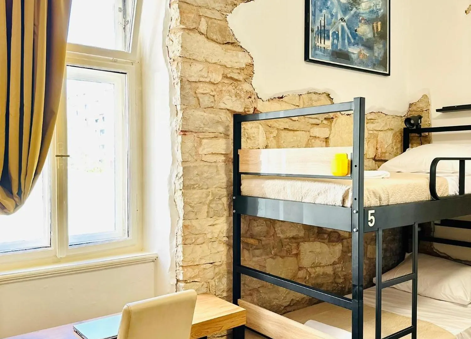 Hostel Art & Joy Pula