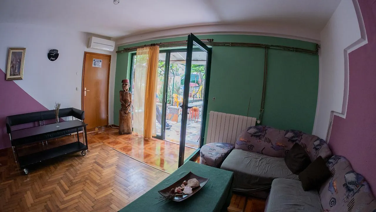 Hostel Art & Joy Pula